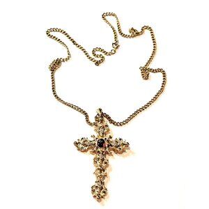 AVON ABBEY TEXTURED GOLD CROSS RED CABOCHON PENDANT NECKLACE 1975 ROMANESQUE EUC